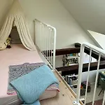 Appartement Two-storey In Lively District