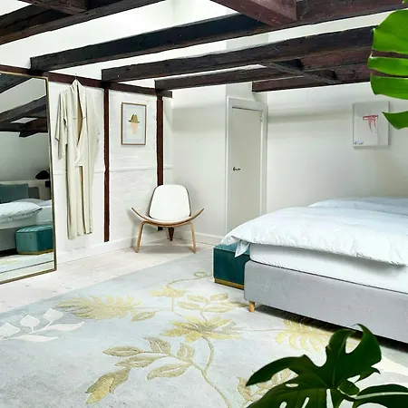 Two-storey In Lively District Lejlighed *
